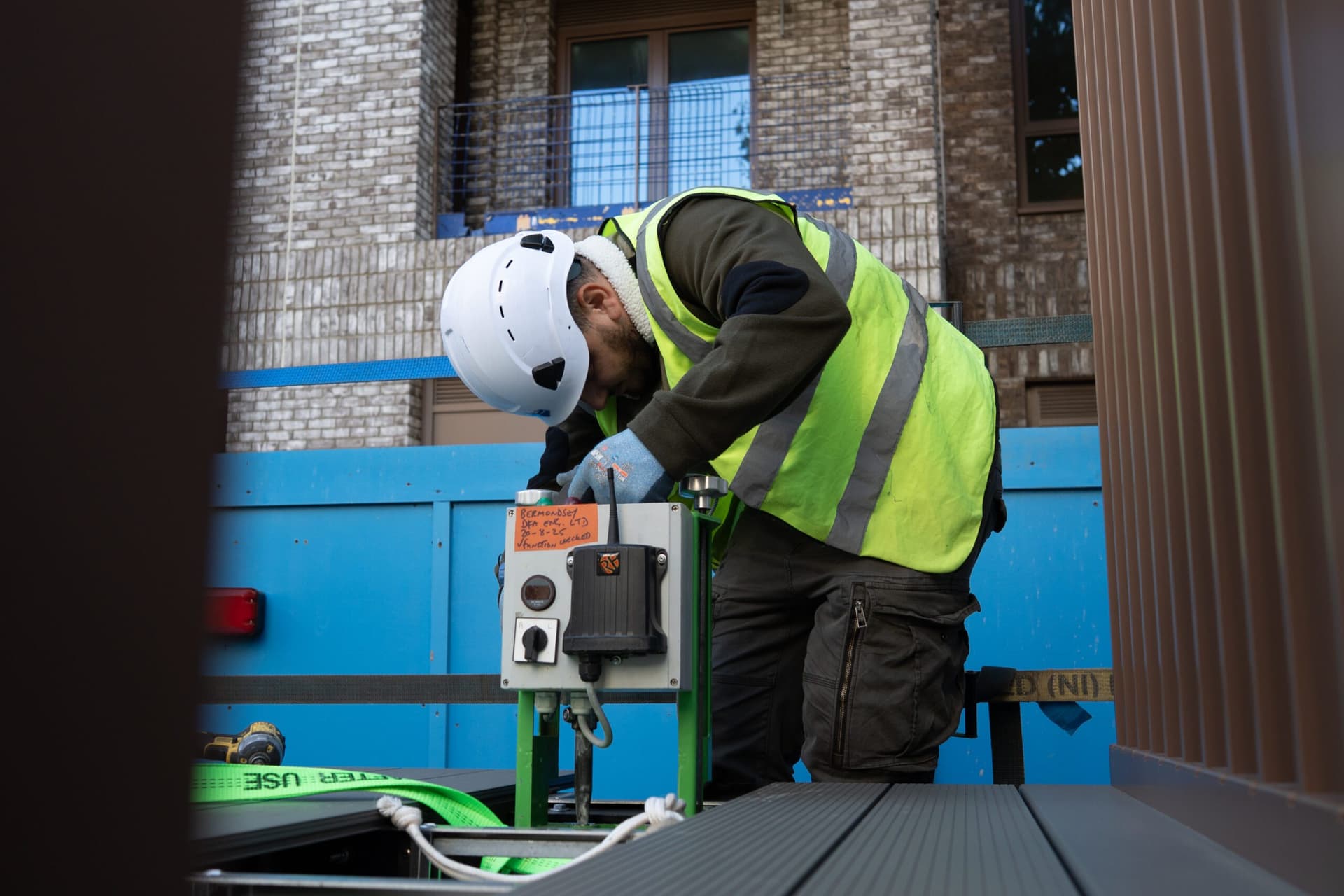 Bermondsey Balcony Install Innovation Bermondsey Balcony Install Remote Locker Device